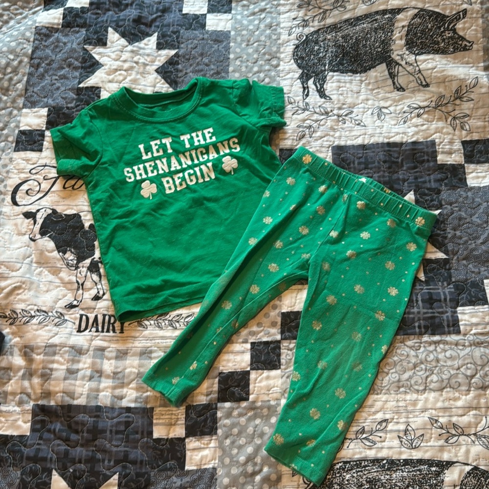 Sale...St. Patrick's Day Tee and leggings
